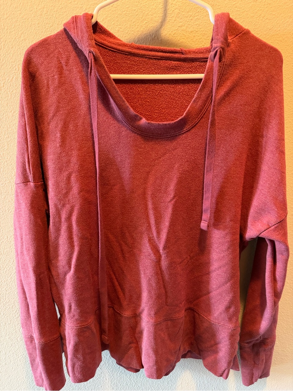 ALO Yoga Dusty Rose Pullover Hoodie